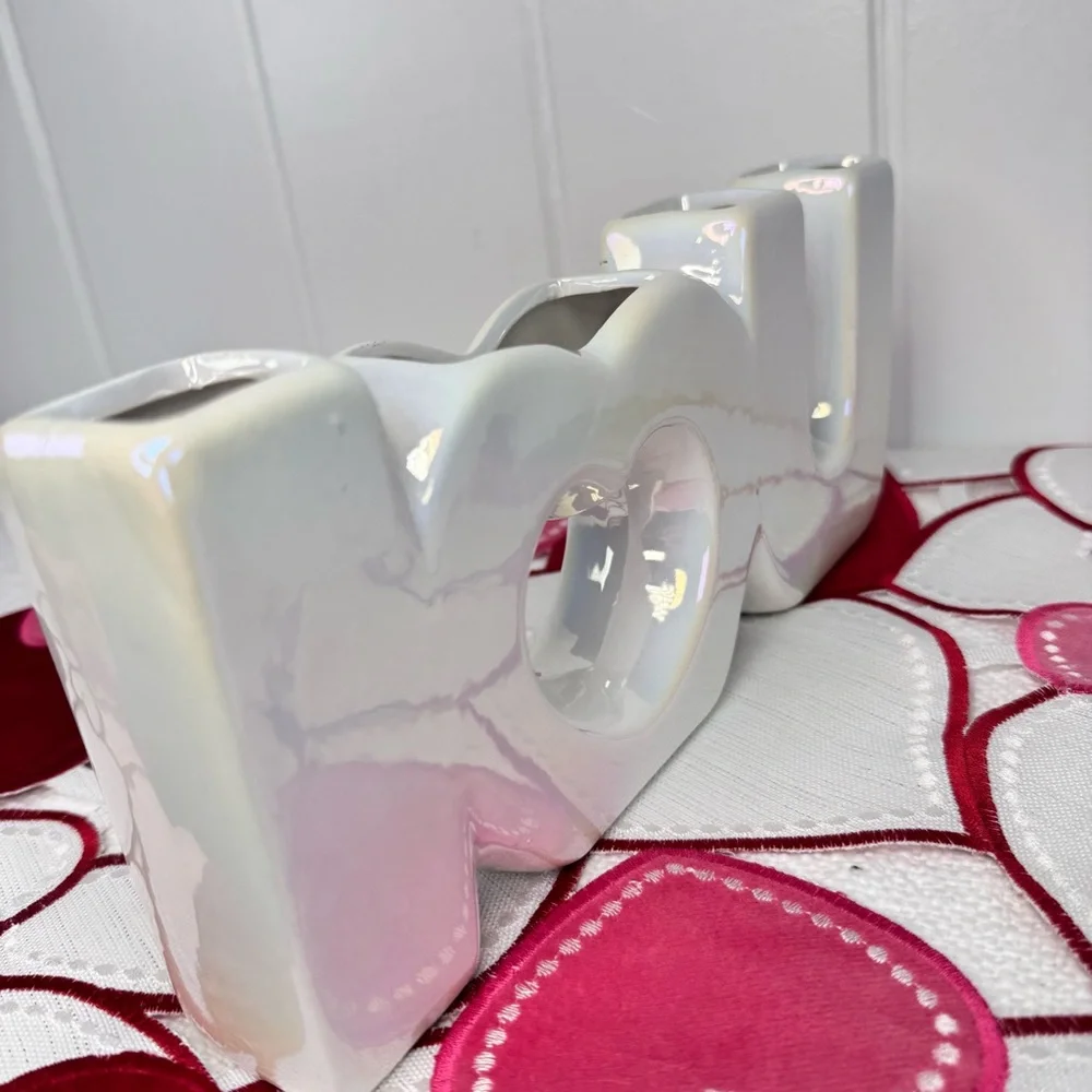 NEW Target Bullseye Playground Valentines Day Iridescent Vase